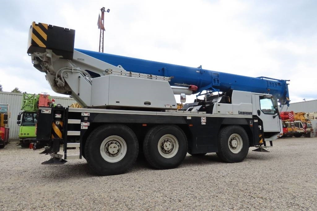 Liebherr LTM 1050-3.1 - Visureigis kranas: foto 3 Liebherr LTM 1050-3.1 - Visureigis kranas: foto 3