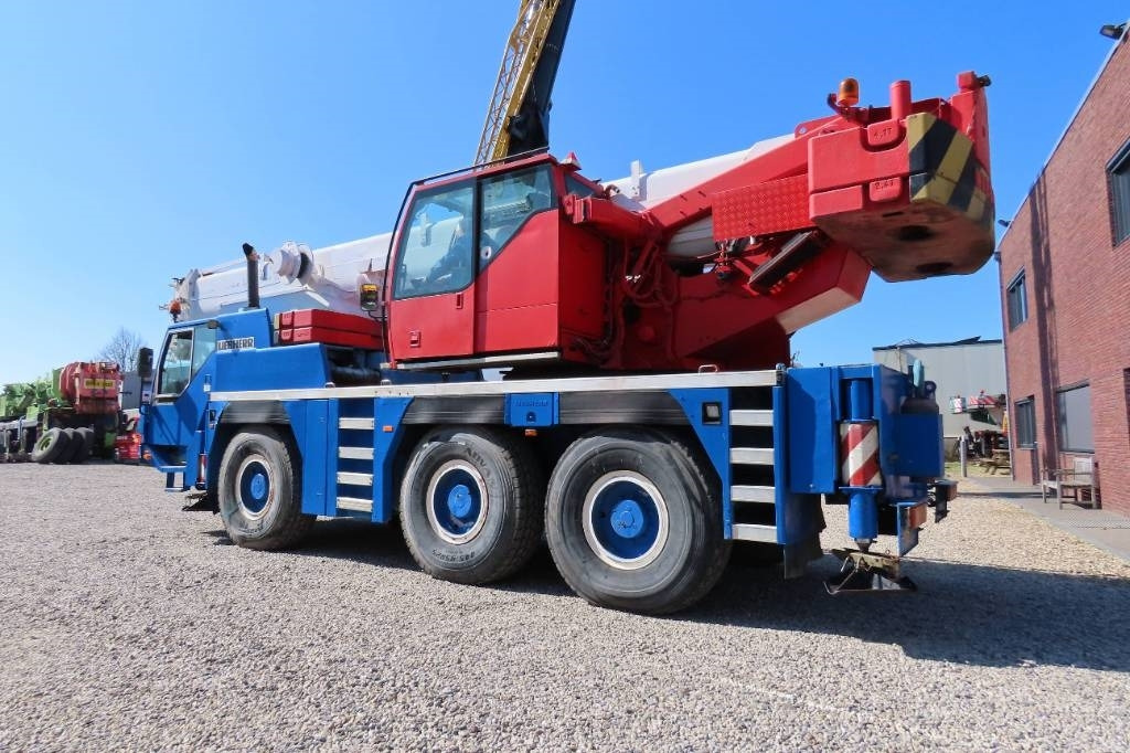Liebherr LTM 1055-1 - Visureigis kranas: foto 4 Liebherr LTM 1055-1 - Visureigis kranas: foto 4