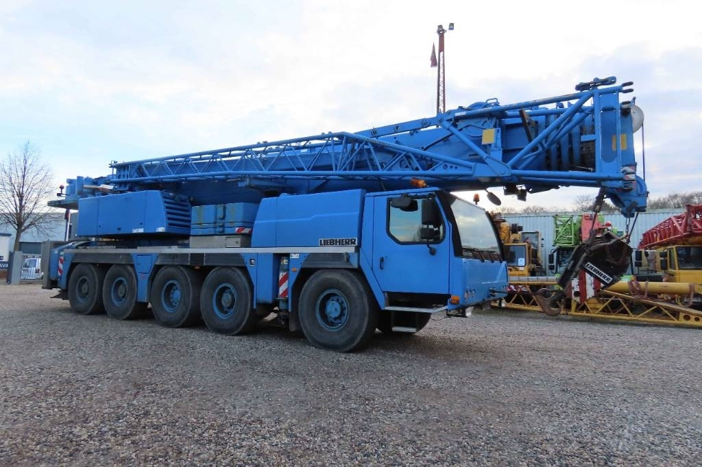 Liebherr LTM 1130-5.1 - Visureigis kranas: foto 2 Liebherr LTM 1130-5.1 - Visureigis kranas: foto 2