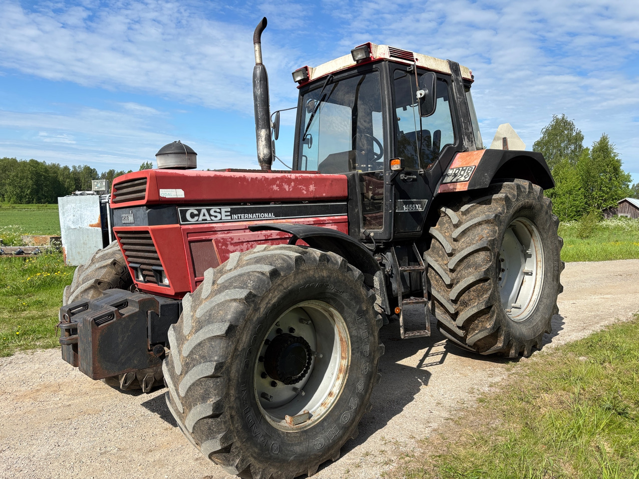 Case International 1455XL - Traktorius: foto 1 Case International 1455XL - Traktorius: foto 1