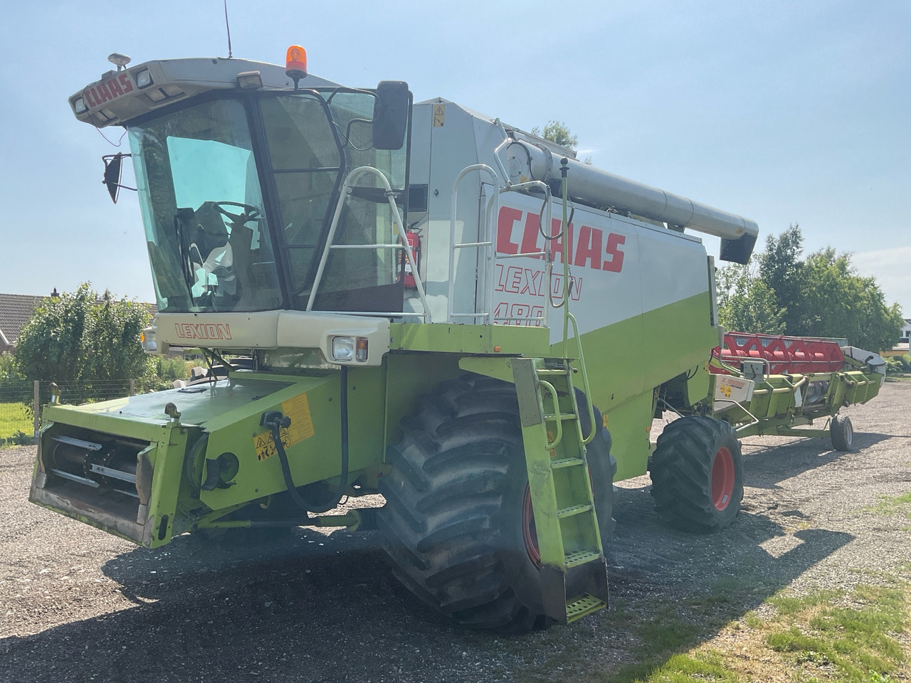 Claas Lexion 480 - Derliaus nuėmimo kombainas: foto 1 Claas Lexion 480 - Derliaus nuėmimo kombainas: foto 1