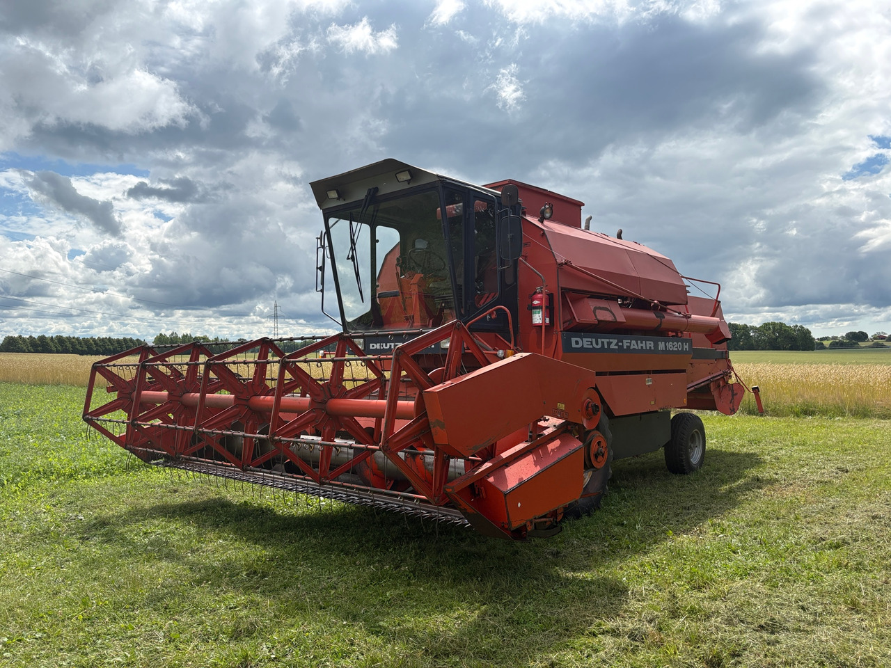 Deutz - Fahr M1620H - Derliaus nuėmimo kombainas: foto 1 Deutz - Fahr M1620H - Derliaus nuėmimo kombainas: foto 1