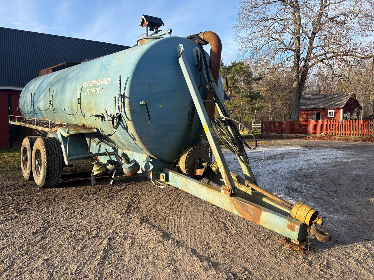 Hillspridaren HT-15000 - Srutovežis: foto 1 Hillspridaren HT-15000 - Srutovežis: foto 1