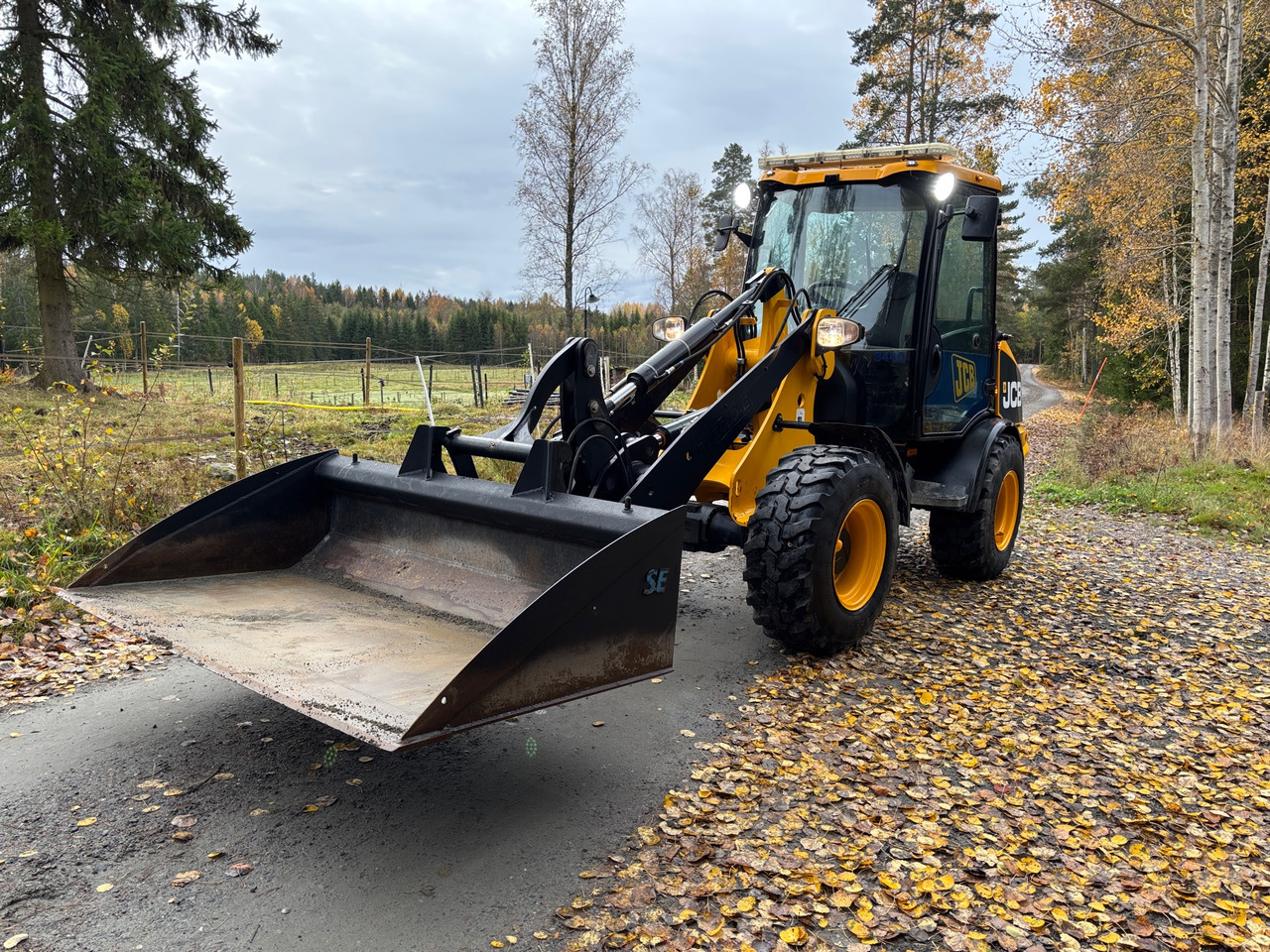 JCB 406 - Ratinis krautuvas: foto 1 JCB 406 - Ratinis krautuvas: foto 1