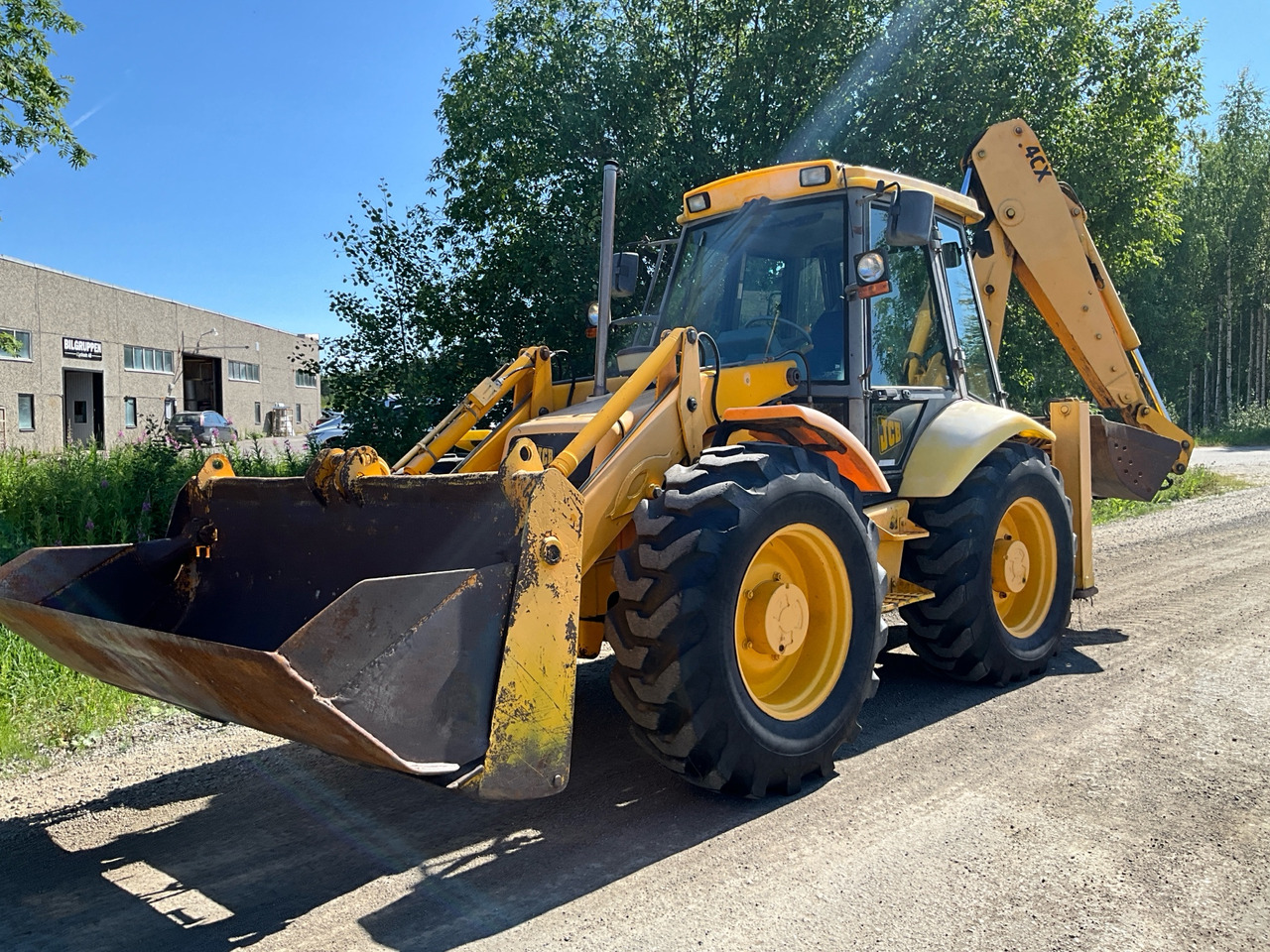 JCB 4CX - Ekskavatorius-krautuvas: foto 1 JCB 4CX - Ekskavatorius-krautuvas: foto 1
