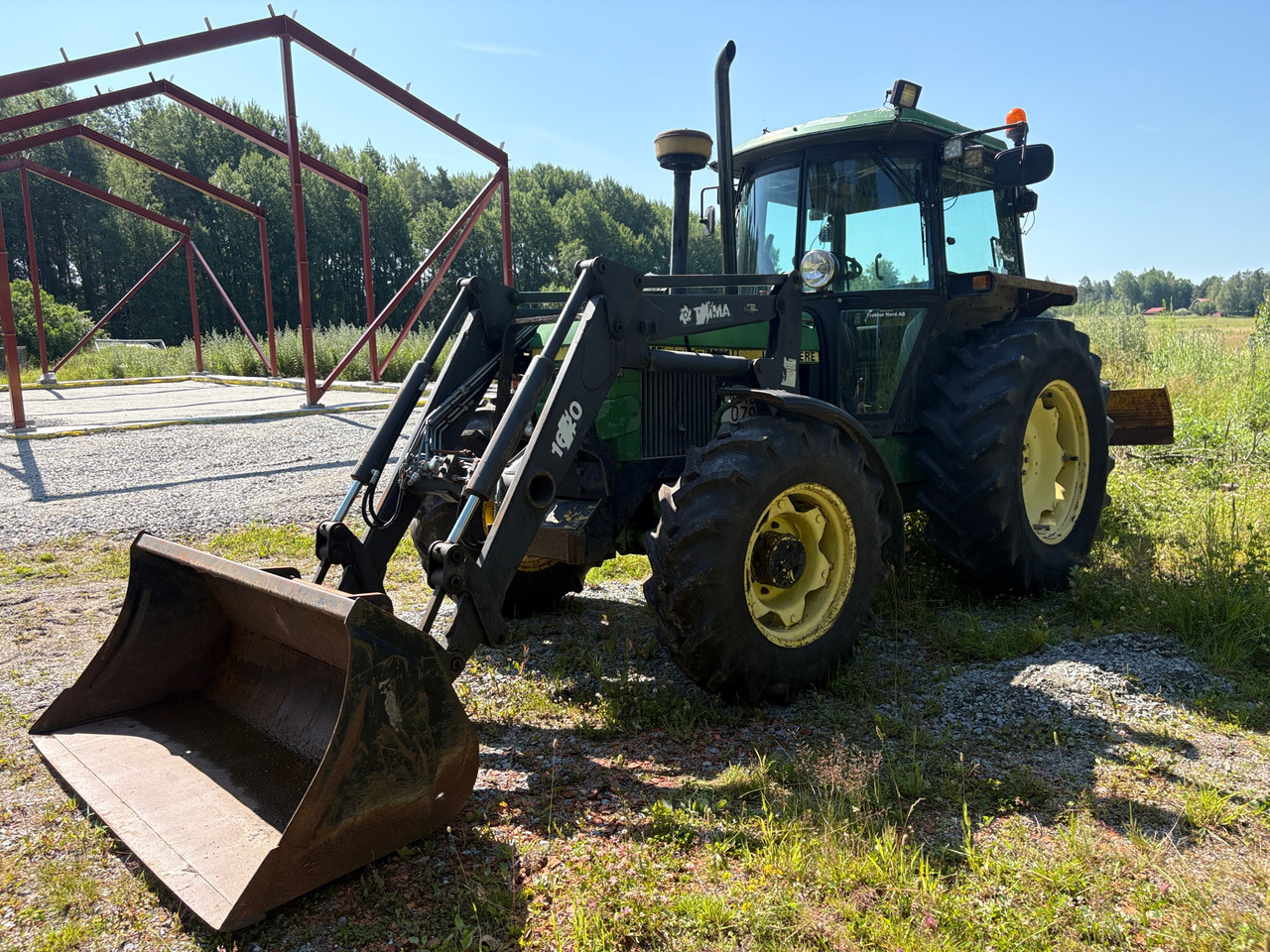 John Deere 2850 - Traktorius: foto 1 John Deere 2850 - Traktorius: foto 1