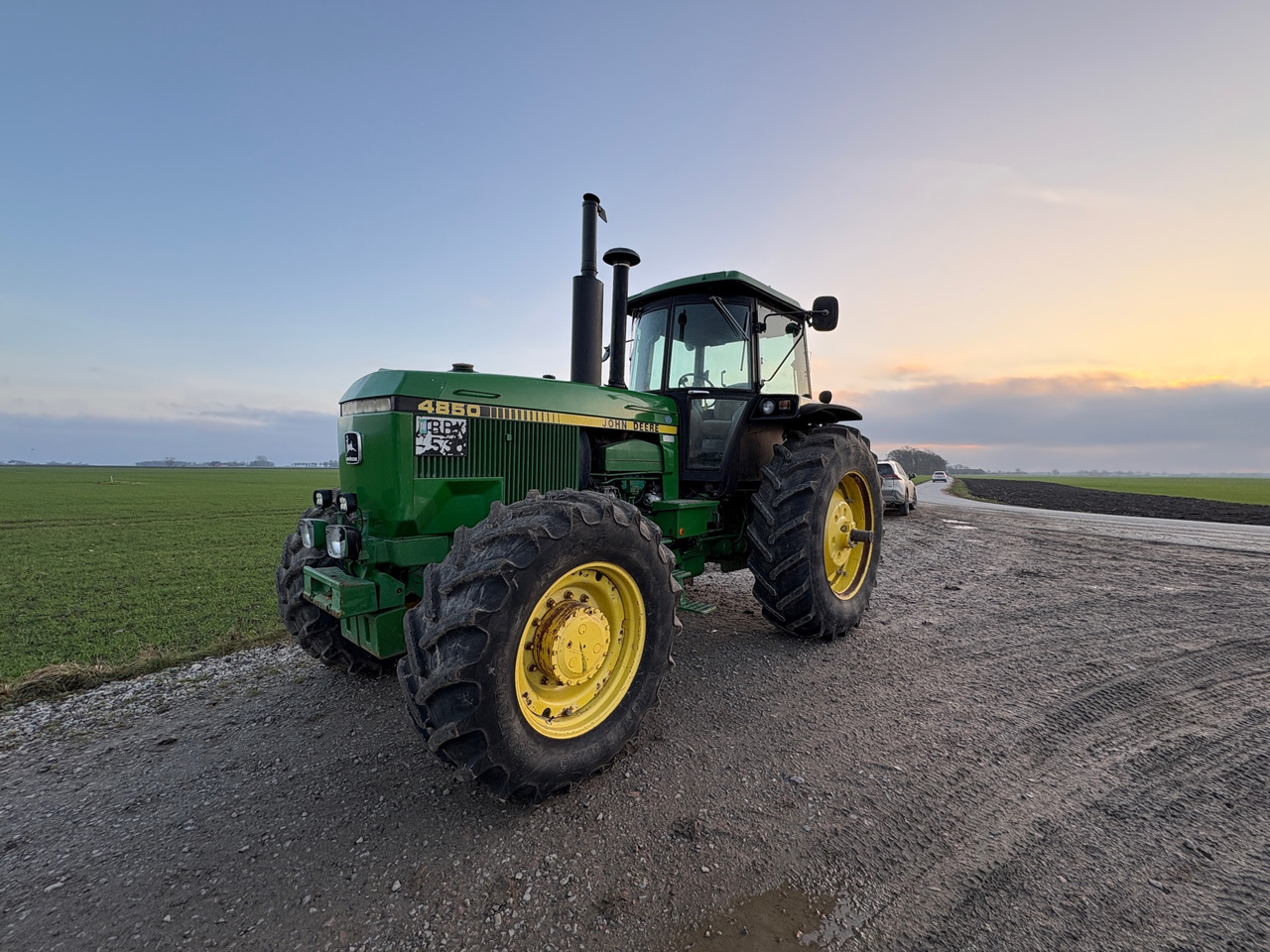 John Deere 4850 - Traktorius: foto 1 John Deere 4850 - Traktorius: foto 1