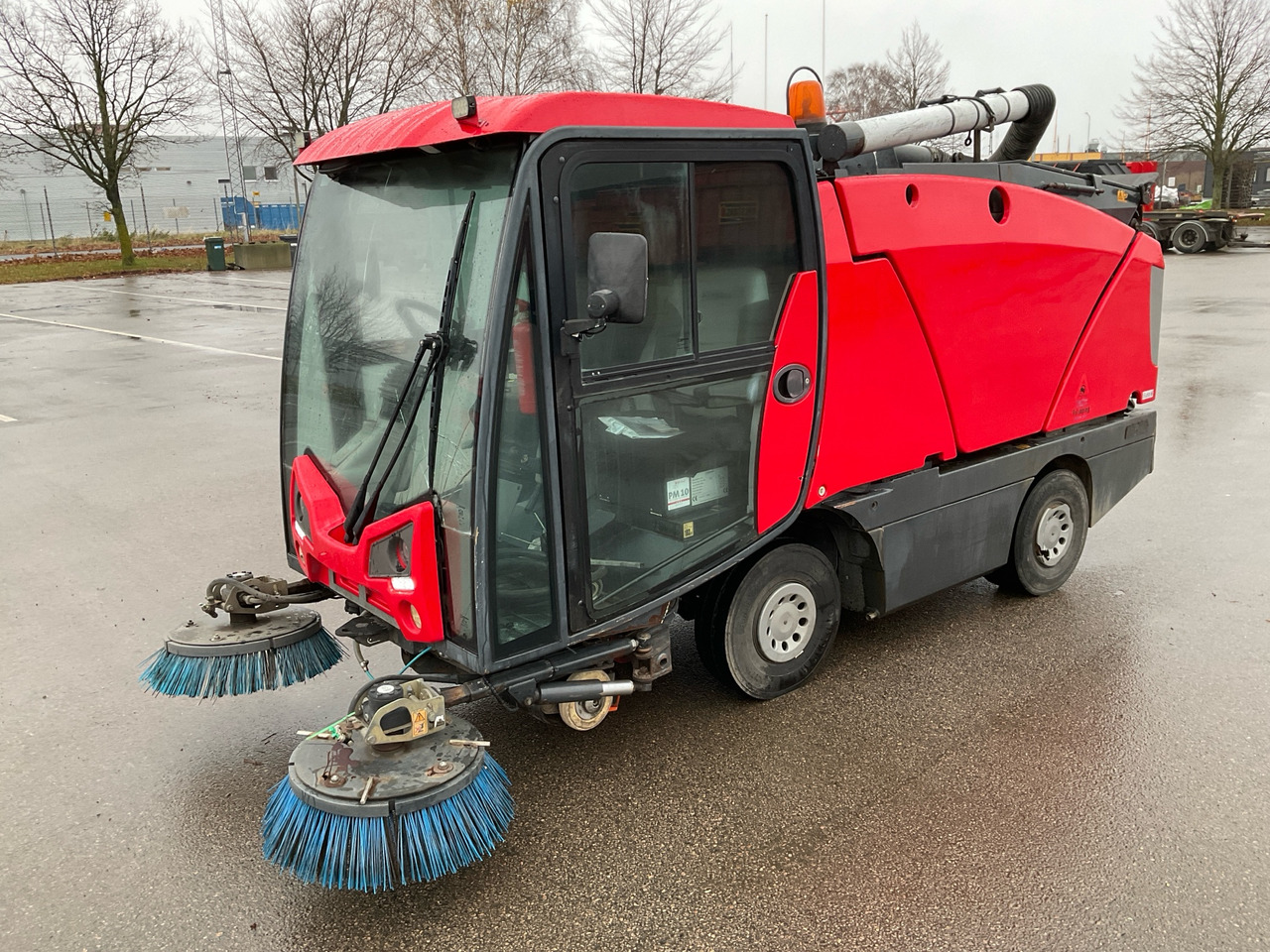 Johnston SA92 - Rotacinė šluota: foto 1 Johnston SA92 - Rotacinė šluota: foto 1