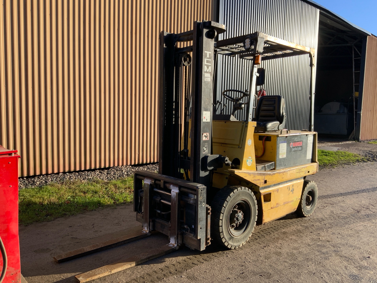 TCM FHB 25 H4 - Krovimo technika: foto 1 TCM FHB 25 H4 - Krovimo technika: foto 1