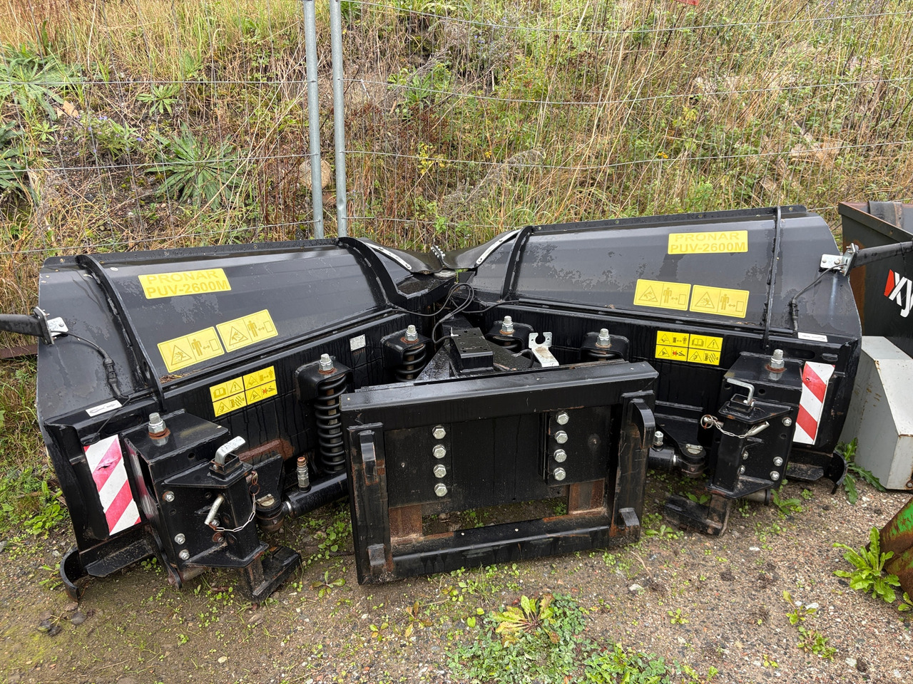 Pronar PUV-2600M - Sniego peilis: foto 1 Pronar PUV-2600M - Sniego peilis: foto 1