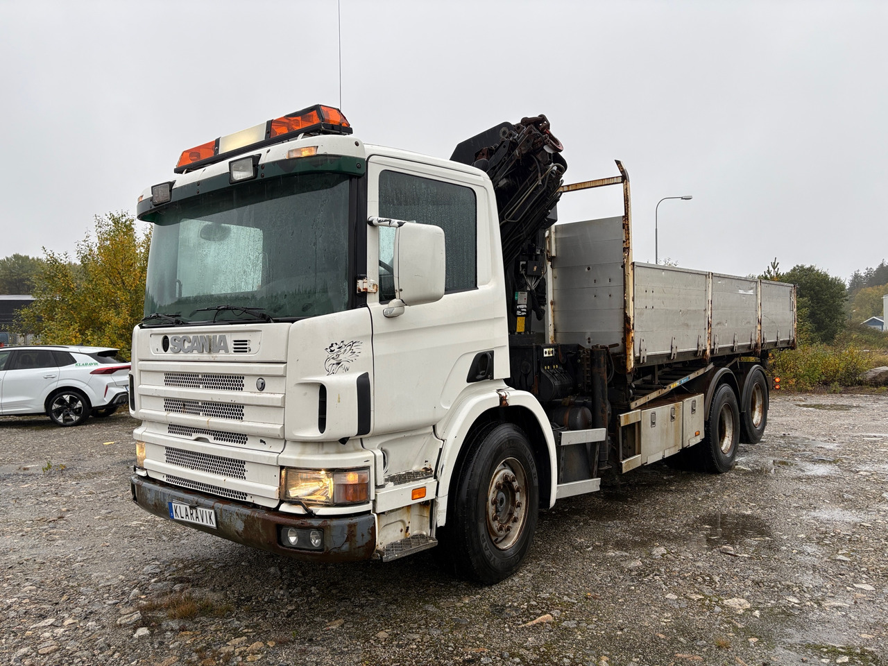 Scania P94 - Sunkvežimis su kranu: foto 1 Scania P94 - Sunkvežimis su kranu: foto 1