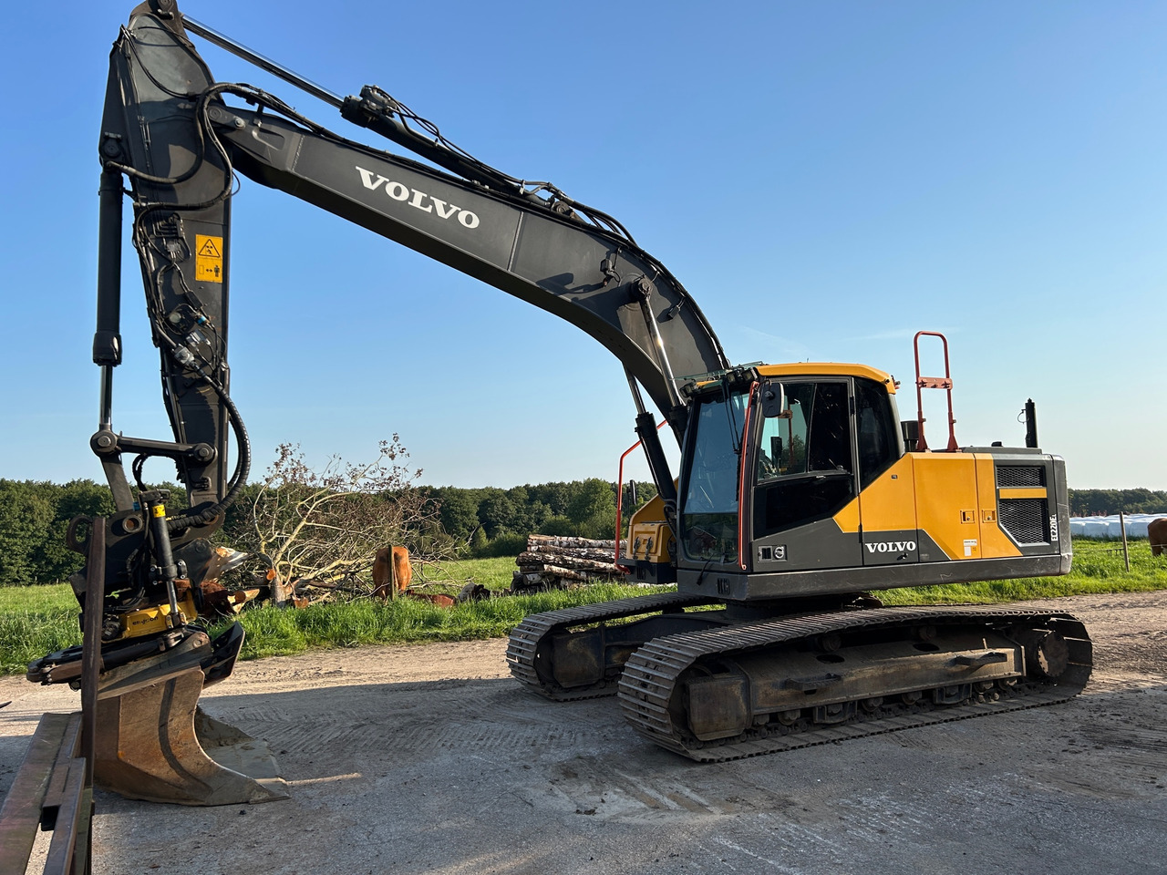 Volvo EC220EL - Ekskavatorius: foto 1 Volvo EC220EL - Ekskavatorius: foto 1