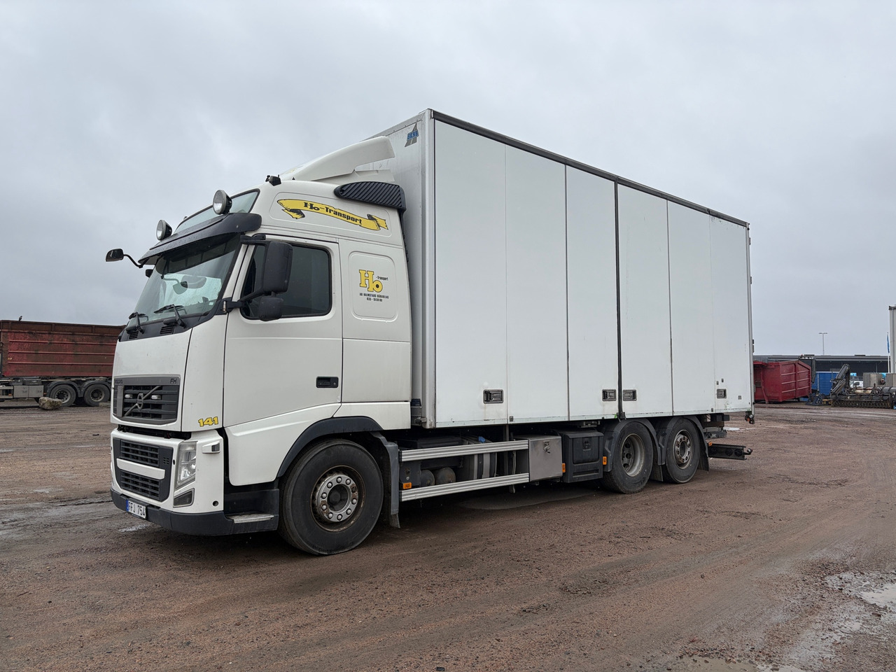 Volvo FH 6x2 - Furgonas sunkvežimis: foto 1 Volvo FH 6x2 - Furgonas sunkvežimis: foto 1