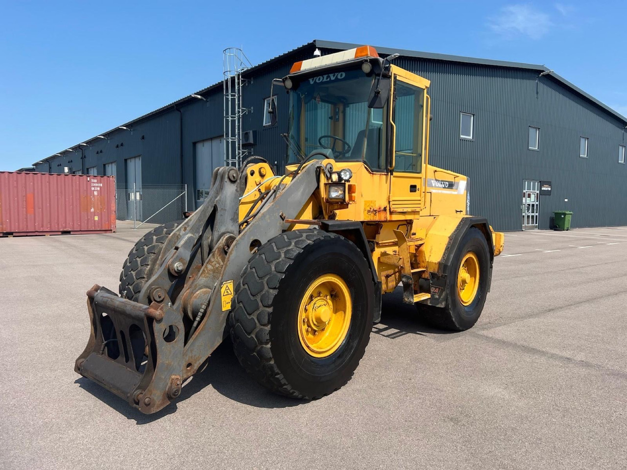 Volvo L70C - Ratinis krautuvas: foto 1 Volvo L70C - Ratinis krautuvas: foto 1