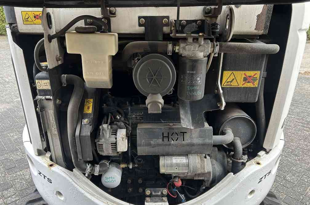 Bobcat 425 minigraver - Mini ekskavatorius: foto 5 Bobcat 425 minigraver - Mini ekskavatorius: foto 5
