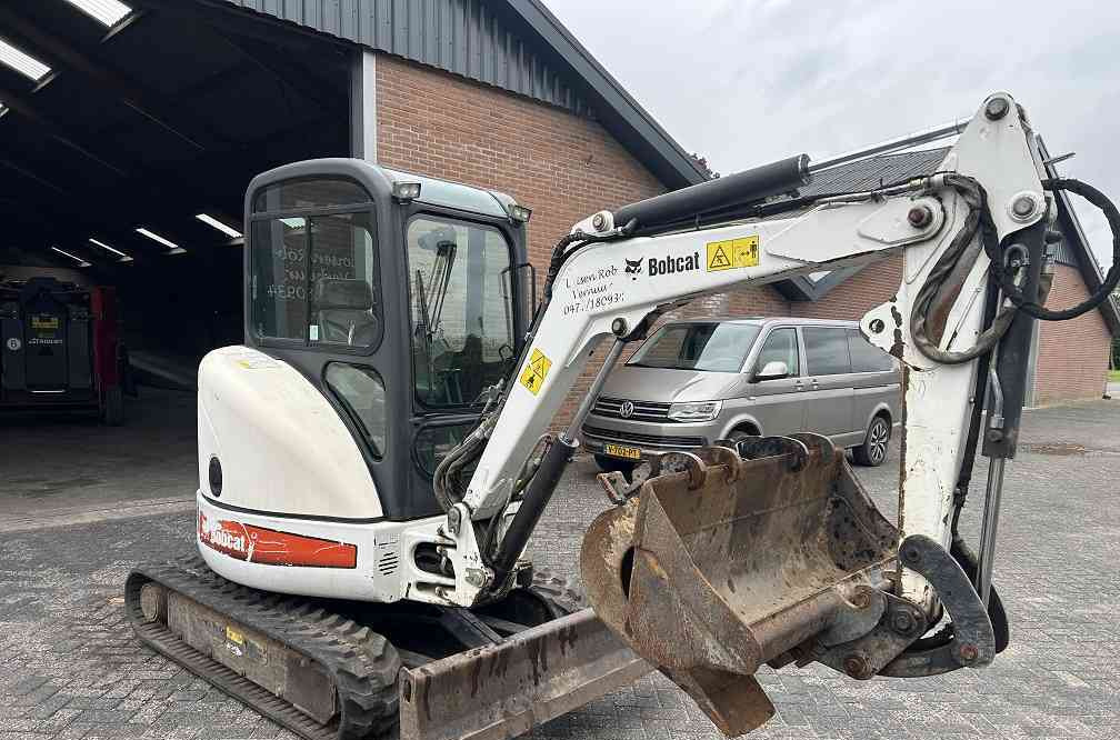 Bobcat 425 minigraver - Mini ekskavatorius: foto 2 Bobcat 425 minigraver - Mini ekskavatorius: foto 2