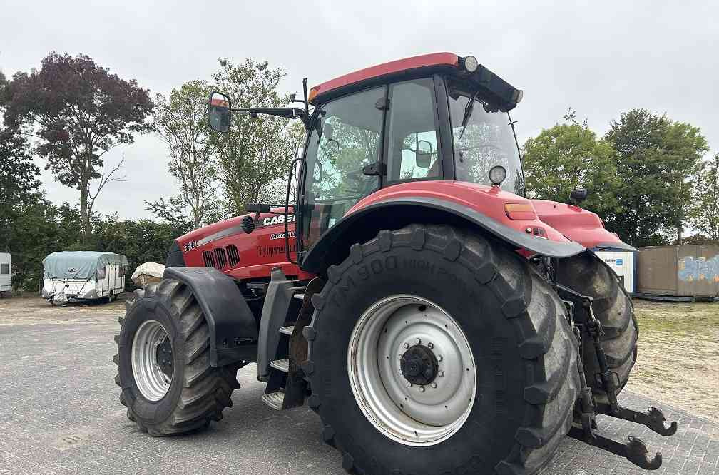 Case-IH Magnum 310 powershift - Traktorius: foto 2 Case-IH Magnum 310 powershift - Traktorius: foto 2