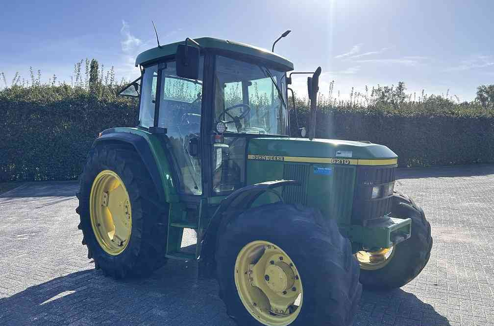 John Deere 6210 - Traktorius: foto 4 John Deere 6210 - Traktorius: foto 4