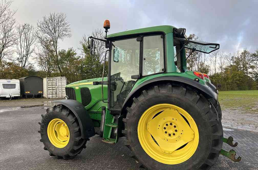 John Deere 6220 premium, 7500 uur MARGEPRIJS - Traktorius: foto 2 John Deere 6220 premium, 7500 uur MARGEPRIJS - Traktorius: foto 2