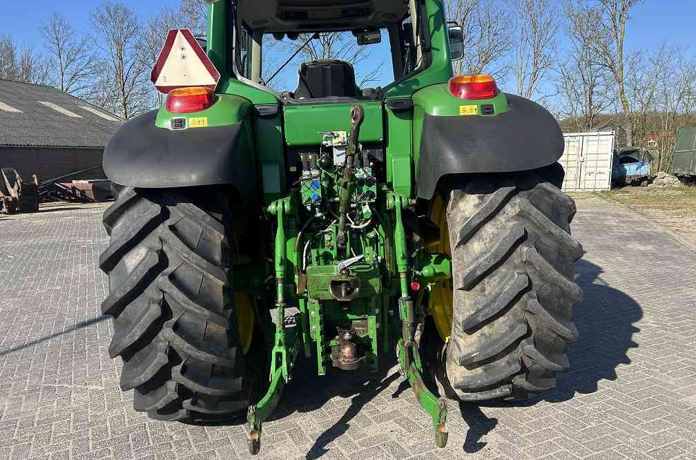 John Deere 6830 premium, tls, hcs, autoquad eco - Traktorius: foto 3 John Deere 6830 premium, tls, hcs, autoquad eco - Traktorius: foto 3