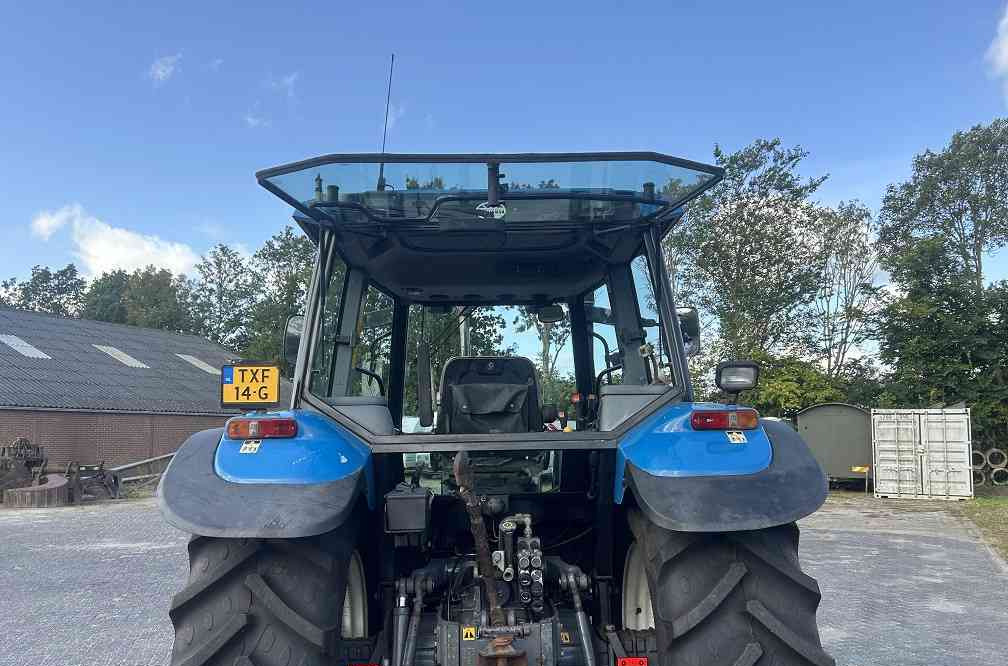 New Holland ts 90 sle - Traktorius: foto 4 New Holland ts 90 sle - Traktorius: foto 4