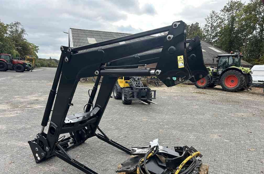 Trima Alo 5.1+ frontlader case, new holland, steyr - Traktorius - frontalinis krautuvas: foto 4 Trima Alo 5.1+ frontlader case, new holland, steyr - Traktorius - frontalinis krautuvas: foto 4