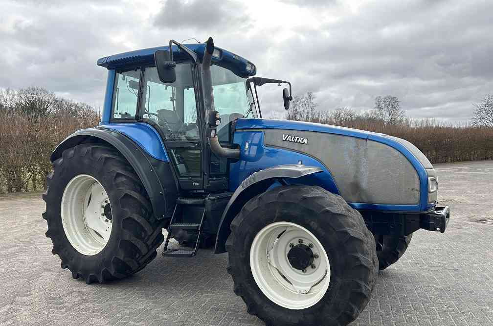 Valtra T130 - Traktorius: foto 4 Valtra T130 - Traktorius: foto 4