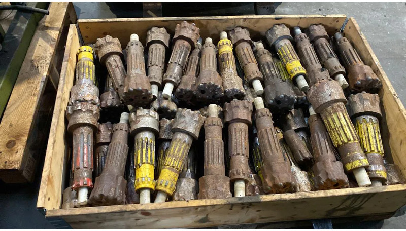 Diversen Sandvik Atlas copco Halco Drill Head rock bit 3.5 and 4 inch - Gręžimo mašina: foto 1 Diversen Sandvik Atlas copco Halco Drill Head rock bit 3.5 and 4 inch - Gręžimo mašina: foto 1