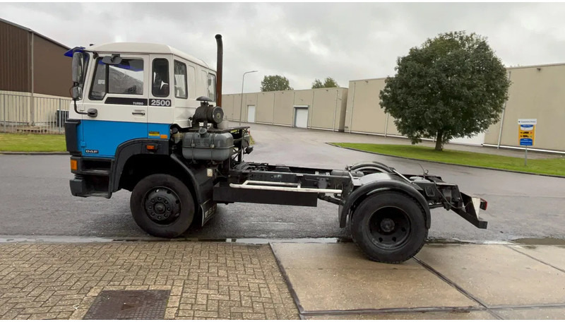 DAF 2500 Daf 2500 TI chassis - Vilkikas: foto 3 DAF 2500 Daf 2500 TI chassis - Vilkikas: foto 3