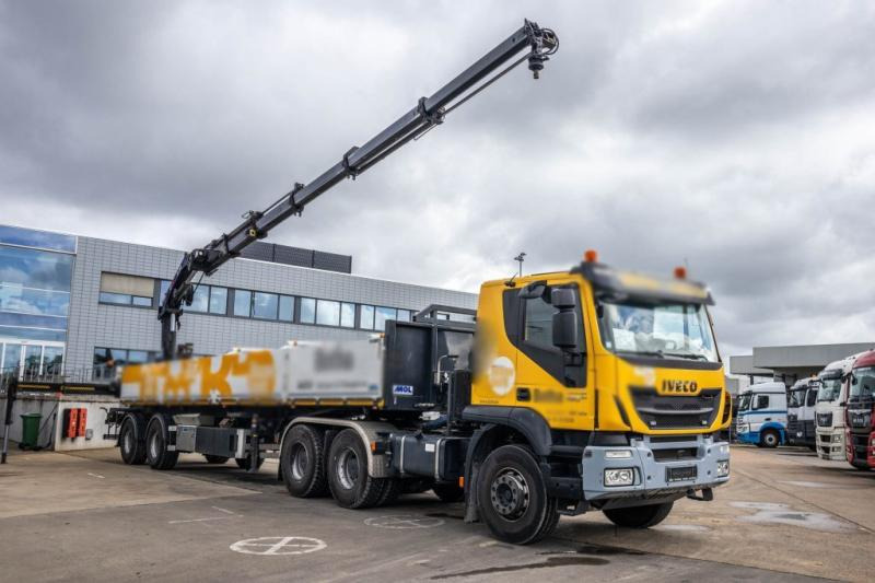 Iveco TRAKKER 450-6X4-BIG AXLES - Platforminis/ Bortinis sunkvežimis, Sunkvežimis su kranu: foto 2 Iveco TRAKKER 450-6X4-BIG AXLES - Platforminis/ Bortinis sunkvežimis, Sunkvežimis su kranu: foto 2
