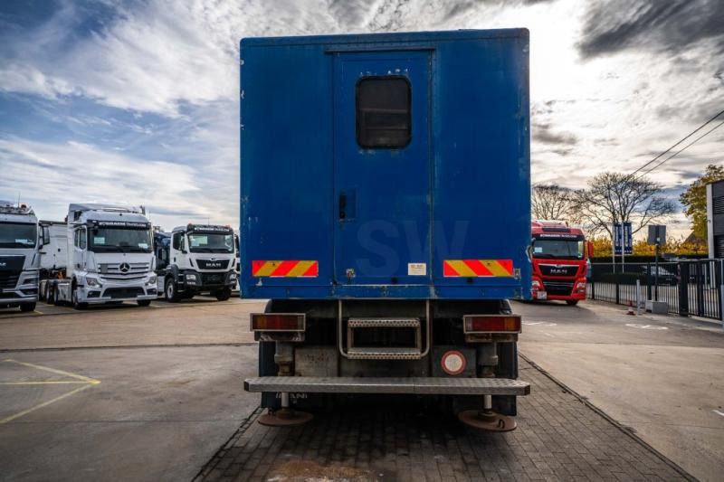 MAN TGA 33.363 FDAK- 6x6 + LABO - Furgonas sunkvežimis: foto 5 MAN TGA 33.363 FDAK- 6x6 + LABO - Furgonas sunkvežimis: foto 5