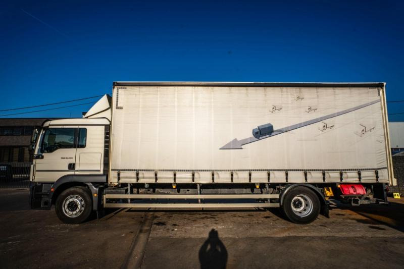 Tentinis sunkvežimis MAN TGM 18.340 BL+DHOLLANDIA: foto 6