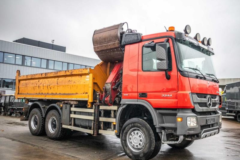 Mercedes ACTROS 3344 AK - HMF1643 Z2 - Savivartis sunkvežimis, Sunkvežimis su kranu: foto 3 Mercedes ACTROS 3344 AK - HMF1643 Z2 - Savivartis sunkvežimis, Sunkvežimis su kranu: foto 3