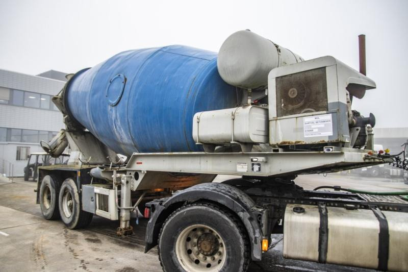 Mol BETON MIXER/MALAXEUR/MISCHER 12M3+MOTOR/MOTEUR - Betonvežio puspriekabė: foto 4 Mol BETON MIXER/MALAXEUR/MISCHER 12M3+MOTOR/MOTEUR - Betonvežio puspriekabė: foto 4