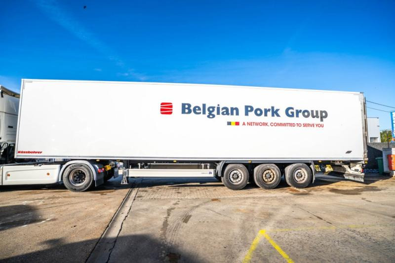 KAESSBOHRER Kässbohrer +CARRIER 1350 - Puspriekabė: foto 2 KAESSBOHRER Kässbohrer +CARRIER 1350 - Puspriekabė: foto 2