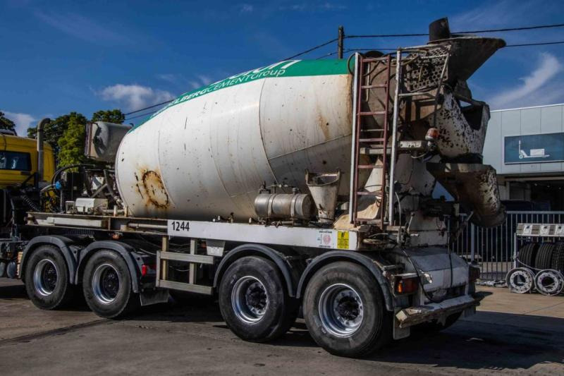 TURBO'S HOET BETON MIXER/MALAXEUR/MISCHER 10M3 +MOTOR/MOTEUR - Betonvežio puspriekabė: foto 4 TURBO'S HOET BETON MIXER/MALAXEUR/MISCHER 10M3 +MOTOR/MOTEUR - Betonvežio puspriekabė: foto 4