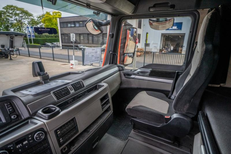 Vilkikas MAN TGX 18.470 XLX BLS+KIPHYDR.: foto 9 Vilkikas MAN TGX 18.470 XLX BLS+KIPHYDR.: foto 9