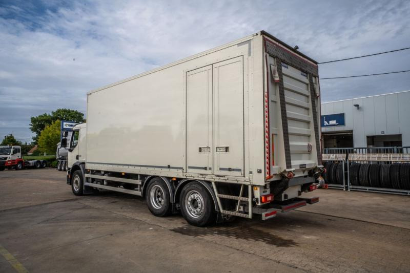 Volvo FE 320 -6X2 +DHOLLANDIA 2.5T- 194.400 KM - Furgonas sunkvežimis: foto 5 Volvo FE 320 -6X2 +DHOLLANDIA 2.5T- 194.400 KM - Furgonas sunkvežimis: foto 5