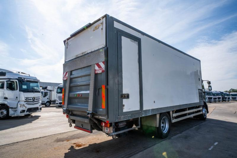 Volvo FL 240 (18t) + DHOLLANDIA 1.5T - Furgonas sunkvežimis: foto 5 Volvo FL 240 (18t) + DHOLLANDIA 1.5T - Furgonas sunkvežimis: foto 5