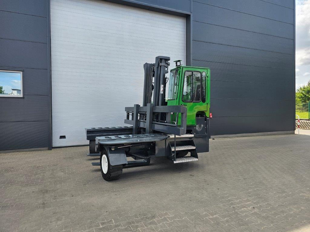 Combilift C14000H - Šakinis krautuvas su privažiavimu iš keturių pusių: foto 4 Combilift C14000H - Šakinis krautuvas su privažiavimu iš keturių pusių: foto 4