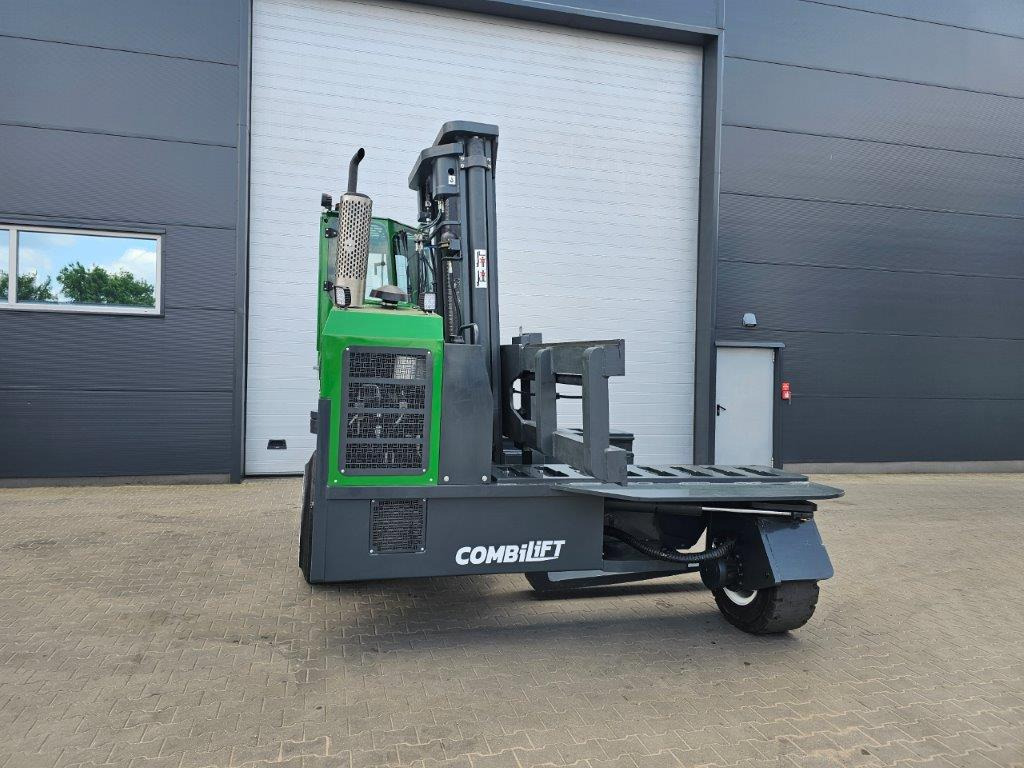 Combilift C14000H - Šakinis krautuvas su privažiavimu iš keturių pusių: foto 5 Combilift C14000H - Šakinis krautuvas su privažiavimu iš keturių pusių: foto 5