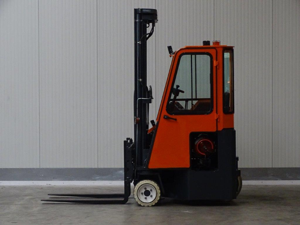 Combilift C2500CB - TRIPLEX - Šakinis krautuvas su privažiavimu iš keturių pusių: foto 4 Combilift C2500CB - TRIPLEX - Šakinis krautuvas su privažiavimu iš keturių pusių: foto 4
