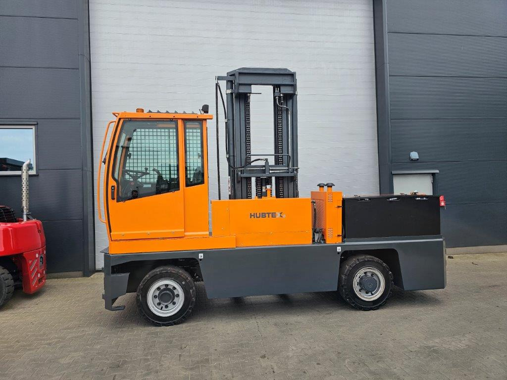 Hubtex S60E - TRIPLEX - NEU BATTERIE - Šoninis krautuvas: foto 4 Hubtex S60E - TRIPLEX - NEU BATTERIE - Šoninis krautuvas: foto 4