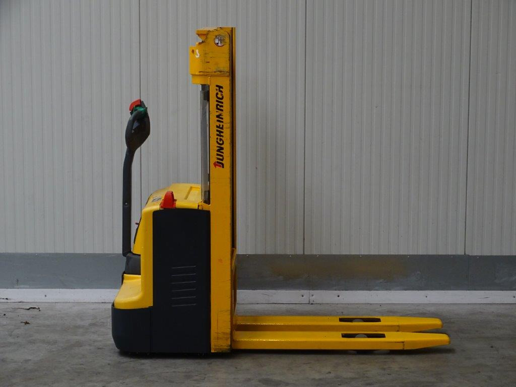 Jungheinrich EJC110 - NEU BATTERIE - Keltuvas: foto 3 Jungheinrich EJC110 - NEU BATTERIE - Keltuvas: foto 3