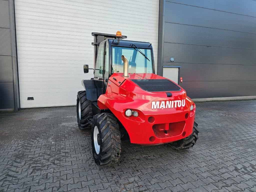 Manitou M50-4D - TRIPLEX- 4x4 - Krautuvas-visureigis: foto 5 Manitou M50-4D - TRIPLEX- 4x4 - Krautuvas-visureigis: foto 5