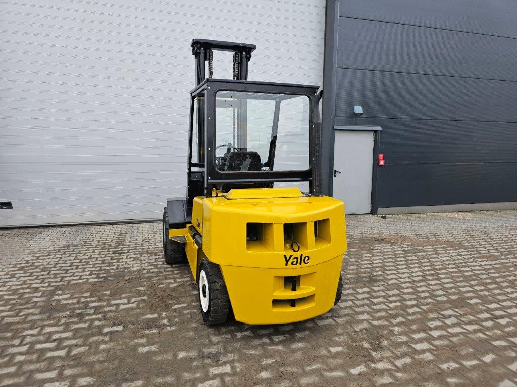 Yale GDP40LF - Dyzelinis krautuvas: foto 5 Yale GDP40LF - Dyzelinis krautuvas: foto 5