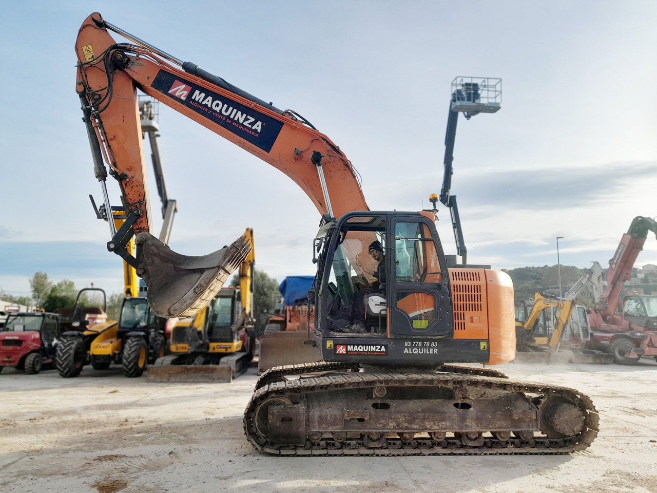DOOSAN DX235LCR - Vikšrinis ekskavatorius: foto 1 DOOSAN DX235LCR - Vikšrinis ekskavatorius: foto 1