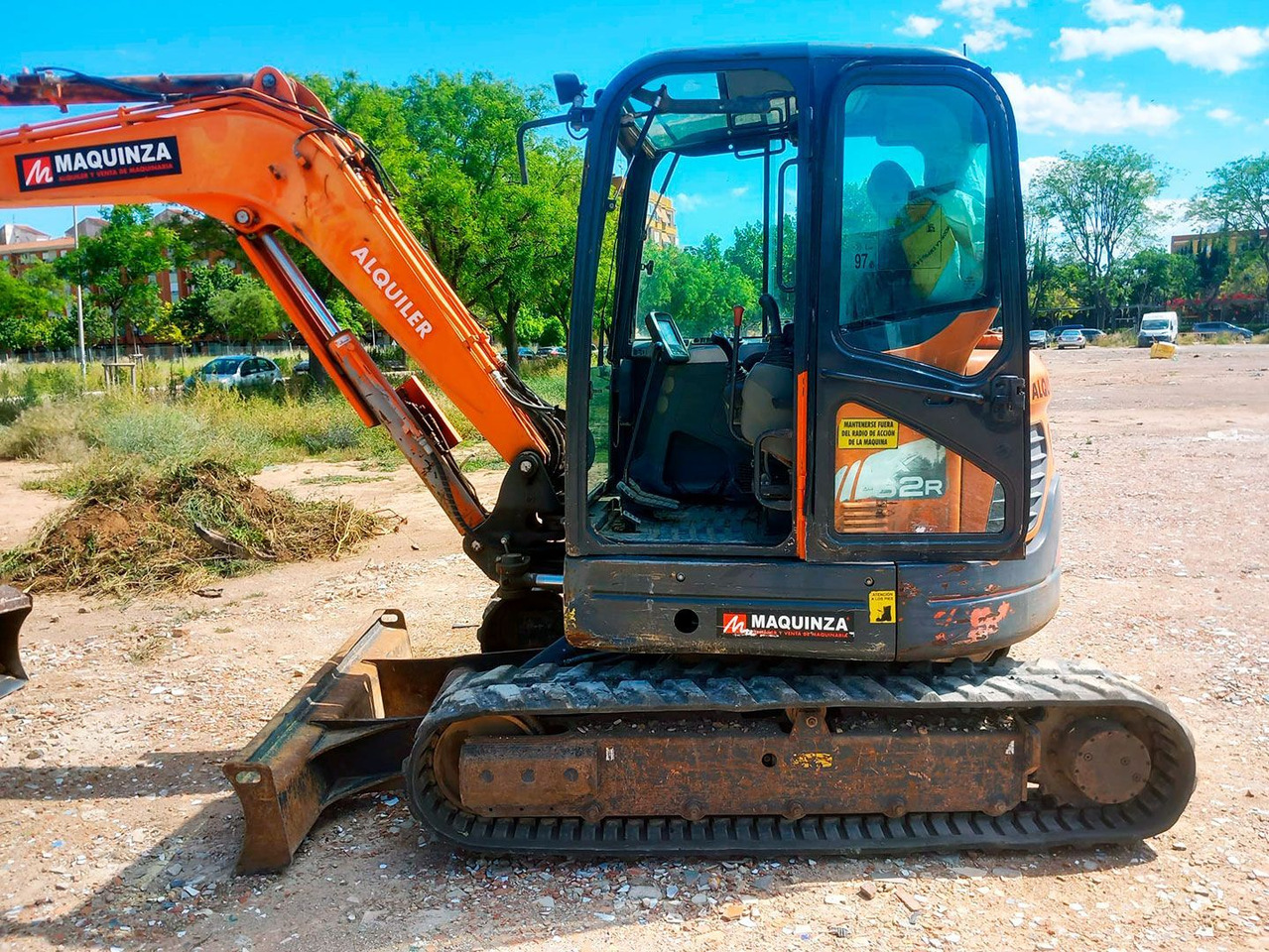 DOOSAN DX62R-3 - Mini ekskavatorius: foto 2 DOOSAN DX62R-3 - Mini ekskavatorius: foto 2