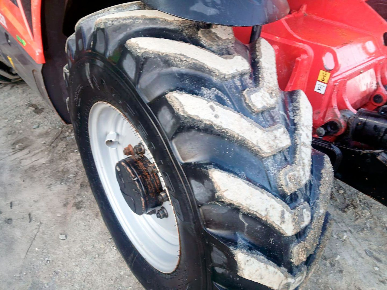 MANITOU MT1335 EASY - Teleskopinis krautuvas: foto 2 MANITOU MT1335 EASY - Teleskopinis krautuvas: foto 2