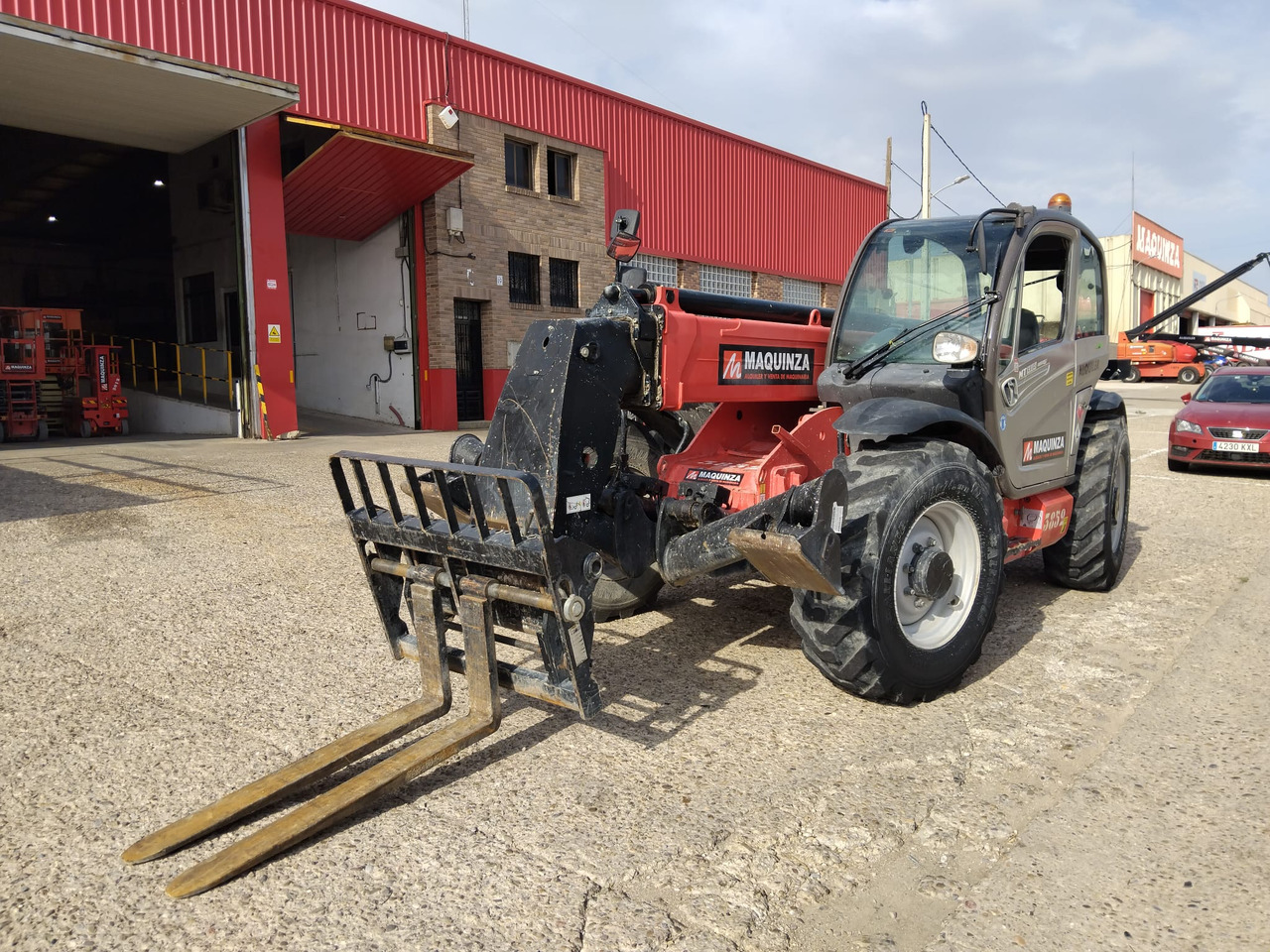 MANITOU MT1335 EASY - Teleskopinis krautuvas: foto 2 MANITOU MT1335 EASY - Teleskopinis krautuvas: foto 2